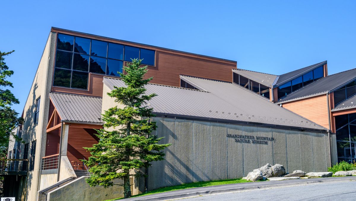 Exterior of Grandfather Mountain Nature Museum on clear, bright day