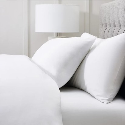 White bedding set